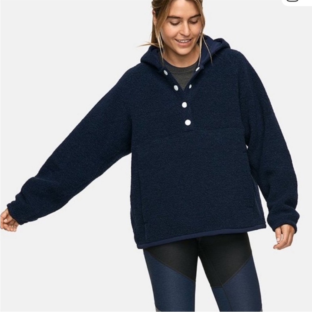 Outdoor Voices Navy MegaFleece Snap Pullover Hoodie